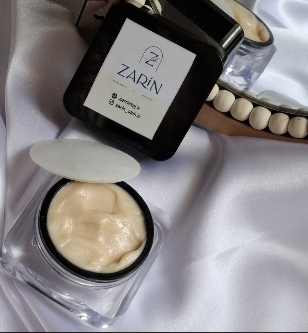 کرم دور چشم زرین